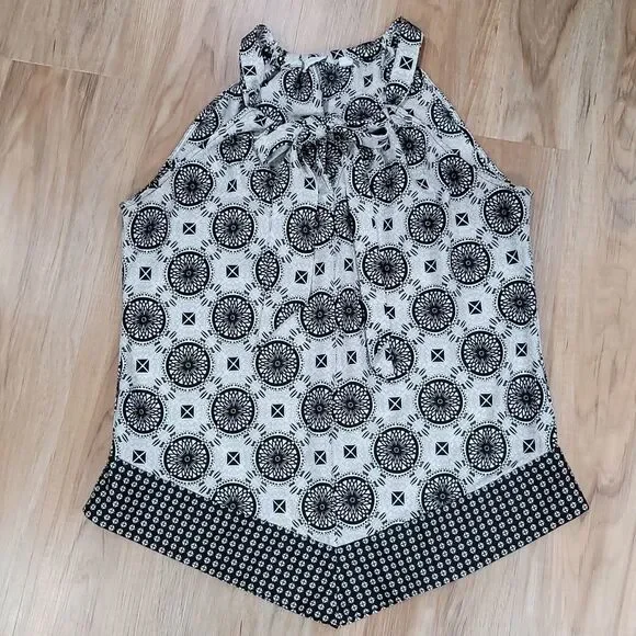 🔺️New York & Co Black & White High Neck Sleeveless Halter Top Large - Picture 1 of 11